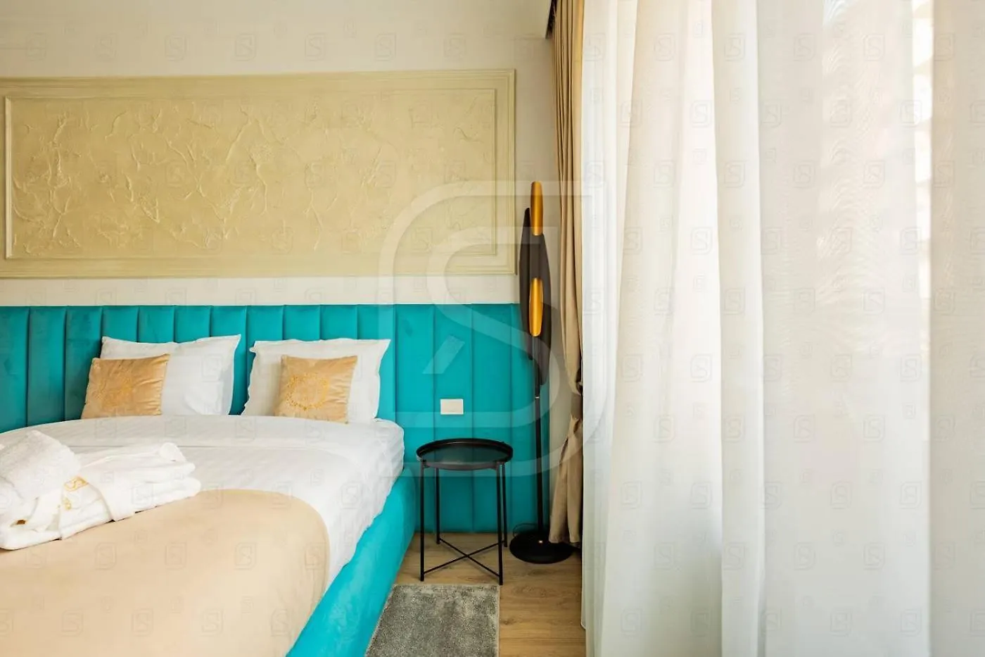 Atlas By Kristal Collection Bucharest