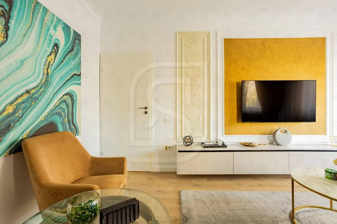 Atlas By Kristal Collection Bucharest
